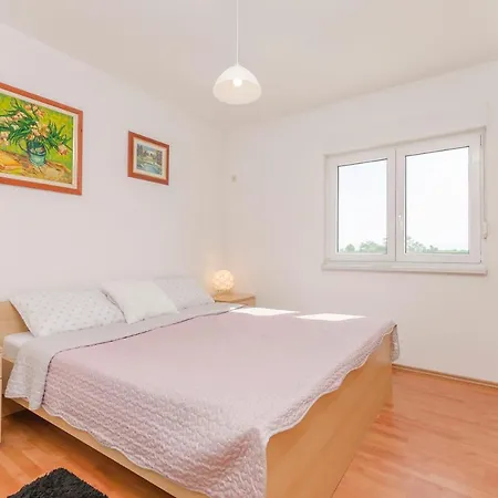 Dujo Apartment