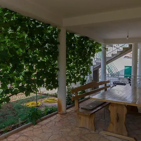 Dujo Apartment