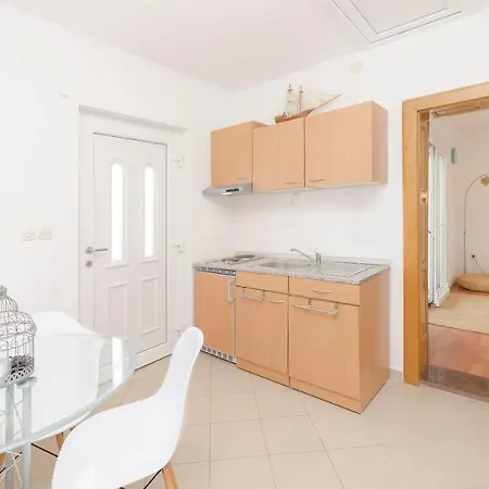 Dujo Apartment